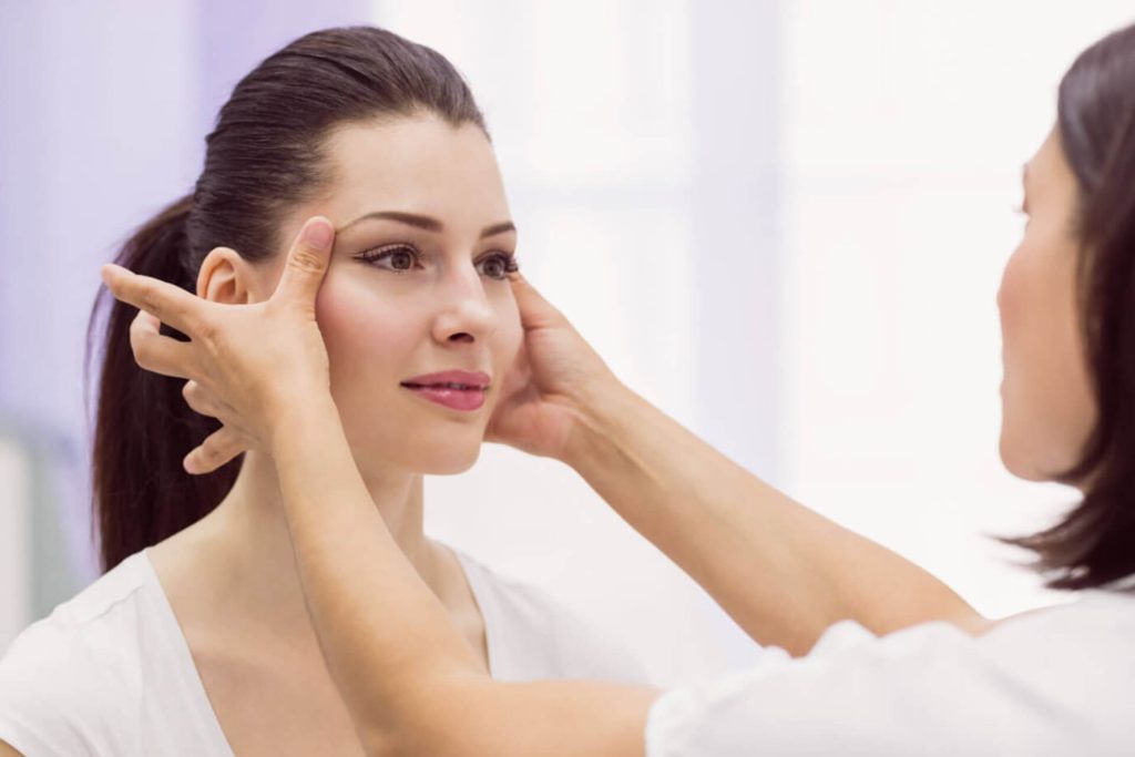 Drenagem Facial para a redução de olheiras